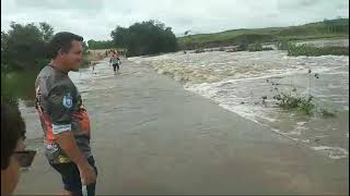 PESSOAS SE ARRISCAM A PASSAR ESSA PONTE DO RIO CIMENTERIO PENTECOSTE CEARÁ [upl. by Ynna]