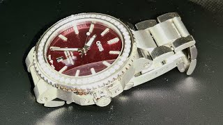 ORIS AQUIS DATE DIAMONDS 415MM RED DIAL STAINLESS STEEL WITH DIAMONDS [upl. by Essirahs57]