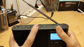 Recensione radio portatile Sony DAB XDRS41D [upl. by Rehctaht]