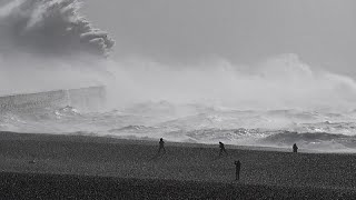 NoComment  la tempête Eunice déferle sur lAngleterre [upl. by Lauree532]