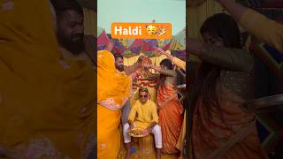 Charha de rang 🥰trending shorts ytshots haldi haldiceremony haldigeet wedding season diy [upl. by Annette]