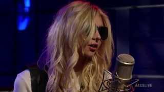 The Pretty Reckless  Sweet Things no AXS Live [upl. by Yldarb662]