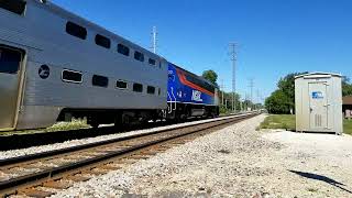 Metra 102 leads rescued inbound through Morton Grove [upl. by Lyndsay]