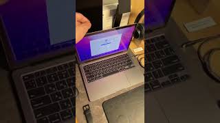 Apple Macbook Air 13quot 256GB 2020 M1 MGN63 black  ТОП [upl. by Anal]