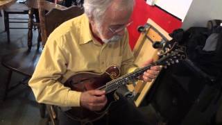 Roland White plays a real Lloyd Loar mandolin  part 1 31012MTS [upl. by Fleurette68]