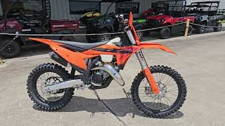 2025 KTM 125 XC WALKAROUND [upl. by Annaillil]