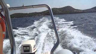 DERAPATE CON GOMMONE 5 METRI FOX 500 40 HP JOHNSON 737 CROAZIA 2013 [upl. by Yema913]