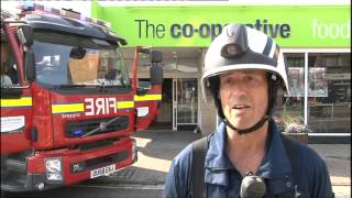 The Cooperative Supermarket Catches Fire in Kidlington 180713 [upl. by Eiramlehcar]