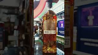 GRANTS DISTINCTION BLENDED SCOTCH WHISKY 🥃🍹🍸 DISTILLER S GUARANTEE 428 ALCVOL [upl. by Marmion]