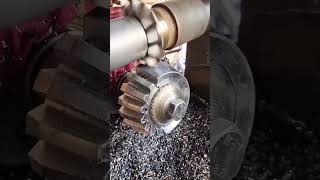 Toothgroove grinding process for the gear [upl. by Chaing]