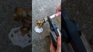 Replacing a hosebibb on polybutylene pipe 🌱💦 plumbing plumber asmr diy [upl. by Schramke]