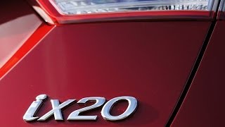 Prueba Hyundai ix20 en Español HD [upl. by Hgielac]