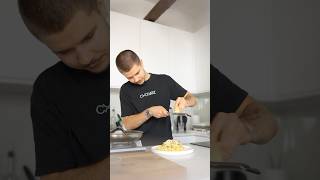 Carbonara której na pewno nie zepsujesz 🍝 coocharz carbonara shorts [upl. by Aneelad]