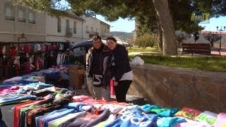 Every sundaymorning there is a nice market in Algueña [upl. by Yelhs]