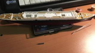 Making the Revell Titanic 1700 Bouwpakket [upl. by Selimah]