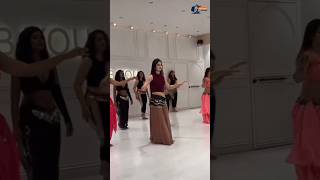 Little Munni from Bajrangi Bhaijaan professional belly dance harshalimalhotra bajrangibhaijaan [upl. by Sumer]