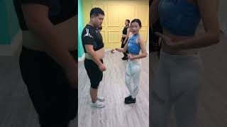 Coach who does belly fat reduction exercise with younger brother dance diet dieting beauty [upl. by Taimi]