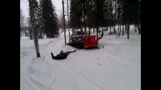 snowmobile accident Lynx 3900 ja puuhun FIAT UNO reki perässämp4 [upl. by Tate592]