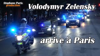 Volodymyr Zelensky arrive à Paris dans un convoi ultra sécurisé [upl. by Suvart]