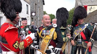 An emotional final parade and farewell for Drum Major David Rae at 2019 Tomintoul Highland Games [upl. by Onihc]