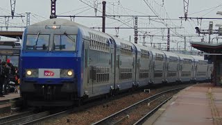 Gare de Melun  TER Transilien Thello FRET RER et Intercité [upl. by Suinuj]