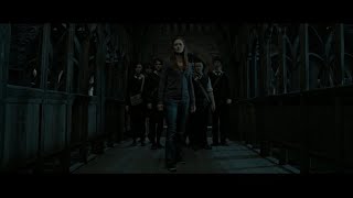 O Começo da Batalha Hogwarts  Dublado  Harry Potter e as Relíquias da Morte Parte 2 [upl. by Ynohtn]