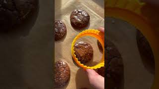 Comment arrondir ses cookies  Mon astuce pour avoir des cookies parfaits à chaque fois [upl. by Naibaf893]