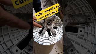 Máquina de lavar electrolux troca do suporte do cesto shortvideo 🪛🤔 [upl. by Ormand]