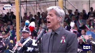 Baglioni canta linno di Mameli alla parata per la Festa della Repubblica [upl. by Ahsekin373]