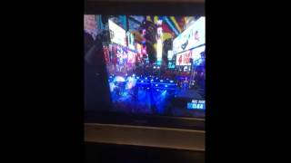 Mariah Carey lipsyncing fail NYC 2017 New Years [upl. by Phil]