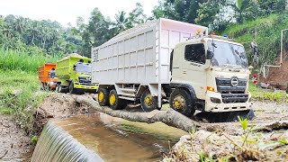 JEMBATAN EXTREME Dump Truk Fuso Trinton Bermuatan Truk Pasir Truk Hino 500 Terguling Rc Handmade [upl. by Natty]