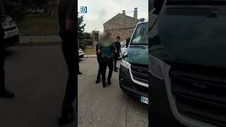 Cinco detenidos por robos amenazas agresiones y daños en Galapagar [upl. by Ahseken]