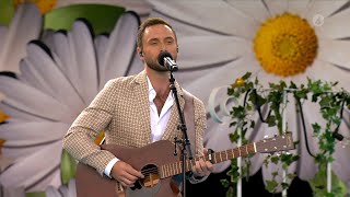 Måns Zelmerlöw – “On My Way”  Lotta på Liseberg TV4 [upl. by Asare]