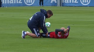 Nach Bayerns Auftaktsieg Robben bricht Training ab [upl. by Dracir]