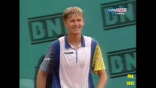 Gustavo Kuerten v Yevgeny Kafelnikov French Open 1997 [upl. by Dlanger]