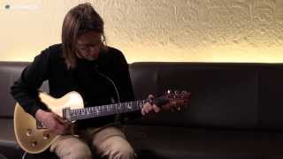 Steven Wilson creates his quotMinor Cloudquot loop for the Ditto X2 Looper [upl. by Nobell]