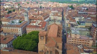 Benvenuti a Piacenza bellezza cultura passione natura [upl. by Myrwyn]