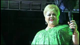 Paquita La Del Barrio  Las Rodilleras En Vivo en Colombia [upl. by Mureil]