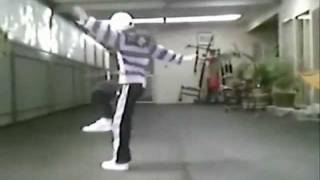 Best Shuffle Girl  10 years old kid [upl. by Nosnaj416]