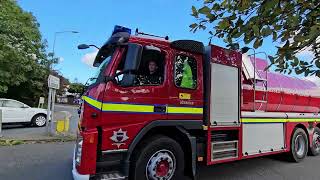 Uckfield Water tanker 84 W1 returning to station [upl. by Alleul]