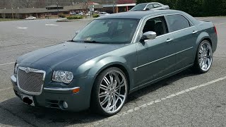 24s on the 05 chrysler 300c hemi [upl. by Ennayk]