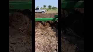 barbecho tractorjohndeere maquinariaagriola agriculture viralshorts [upl. by Trbor360]