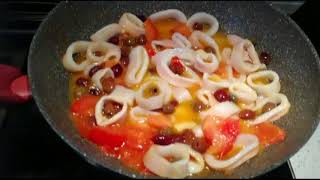 Ricetta  Calamari pomodori capperi e olive [upl. by Karlene]