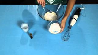 Cómo hacer crema chantilly Recetas de postres [upl. by Dulcea]