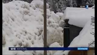 Importante coulée de neige dans la vallée du Lys [upl. by Oeak]