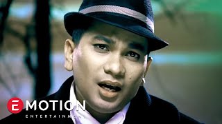 Tompi  Salahkah Official Music Video [upl. by Conger]