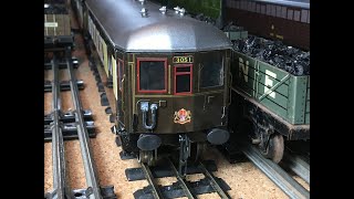 Darstaed Brighton Belle 0 Gauge Tinplate Pullman Five Car Set Tinplate Diecast three rail EMU [upl. by Noir]