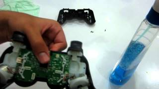 شرح تنظيف جهاز التحكم للبلايستيشن3  How to fix sticky button PS3 [upl. by Sakram]