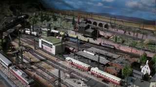 train electrique echelle N [upl. by Dorinda460]