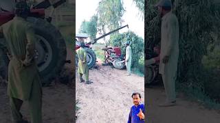 overturned tractor pulling out a loaded wooden rickshaw  short ytshort shortvideo [upl. by Gnoht]